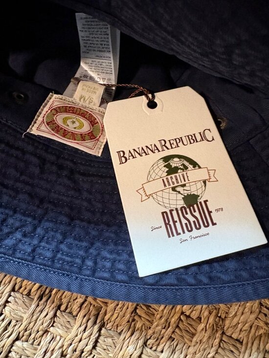NWT Banana Republic Archive Reissue Desert Bucket Hat in Blue Overture main image 7